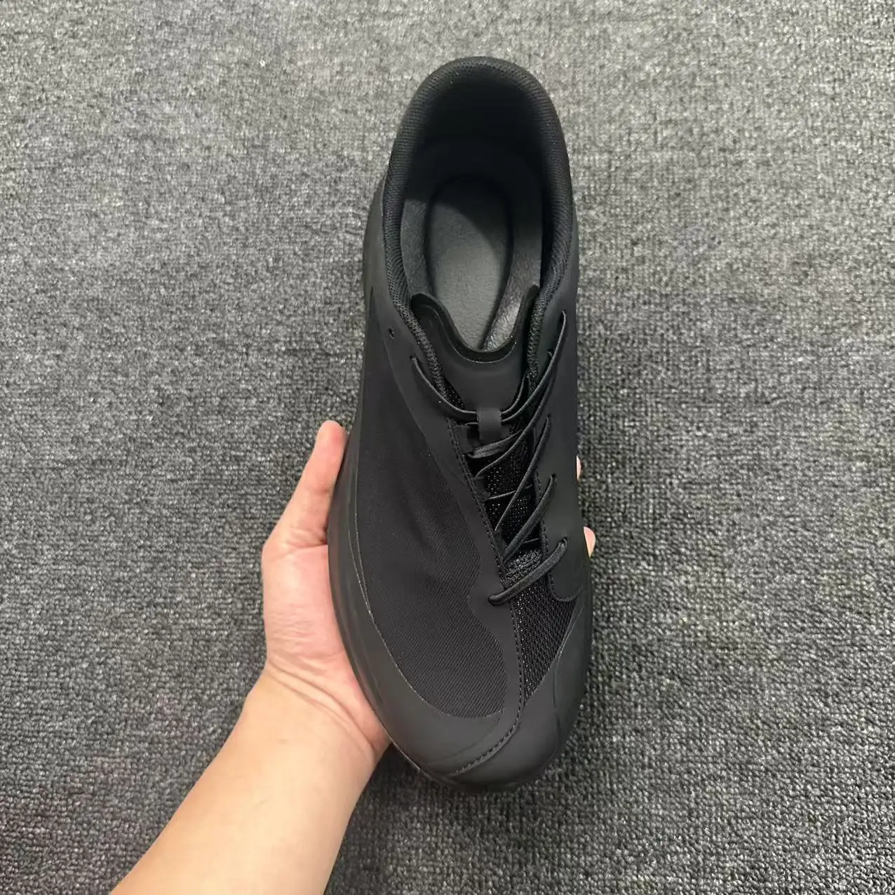 

Men's Outdoor Climbing Shoes Breathable Mesh Running Shoes Lightweight Shock Absorption Thick Bottom Casual Sports Sneakers
