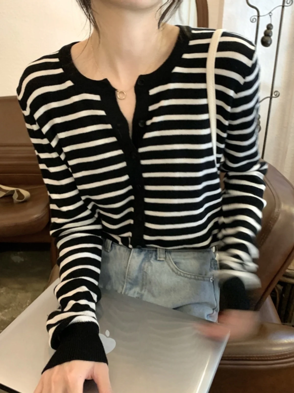 Cárdigan de punto largo a rayas Sve para mujer, ropa de abrigo elegante coreana Sle pequeña Fraance Sle primavera otoño, recién llegado