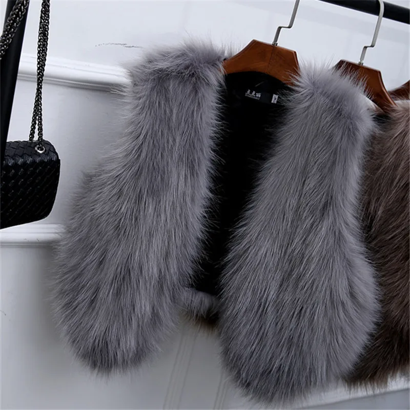 Faux Fox Fur Vest for Women Korean Style 2026 Winter Vintage Sleeveless Furry Gilet Elegant Grey Slim Short Warm Waistcoat