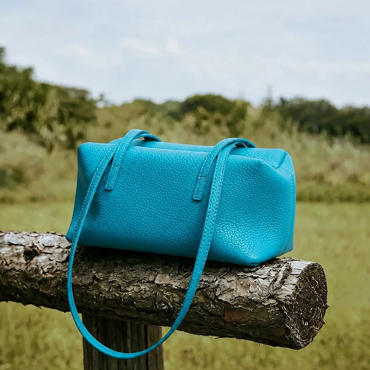 Genuine Cow Leather Women Handbag Luxury Designer Shoulder Bowling Tote Bag Ladeis Large Capacity Underarm Bag Female Pillow Bag