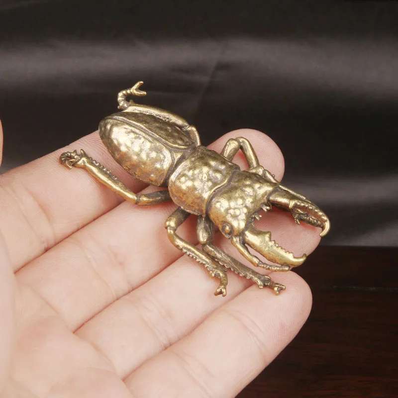 Brass beetle desktop ornament vintage simulation insect copper carving craft home tea pet decoration creative collection gift