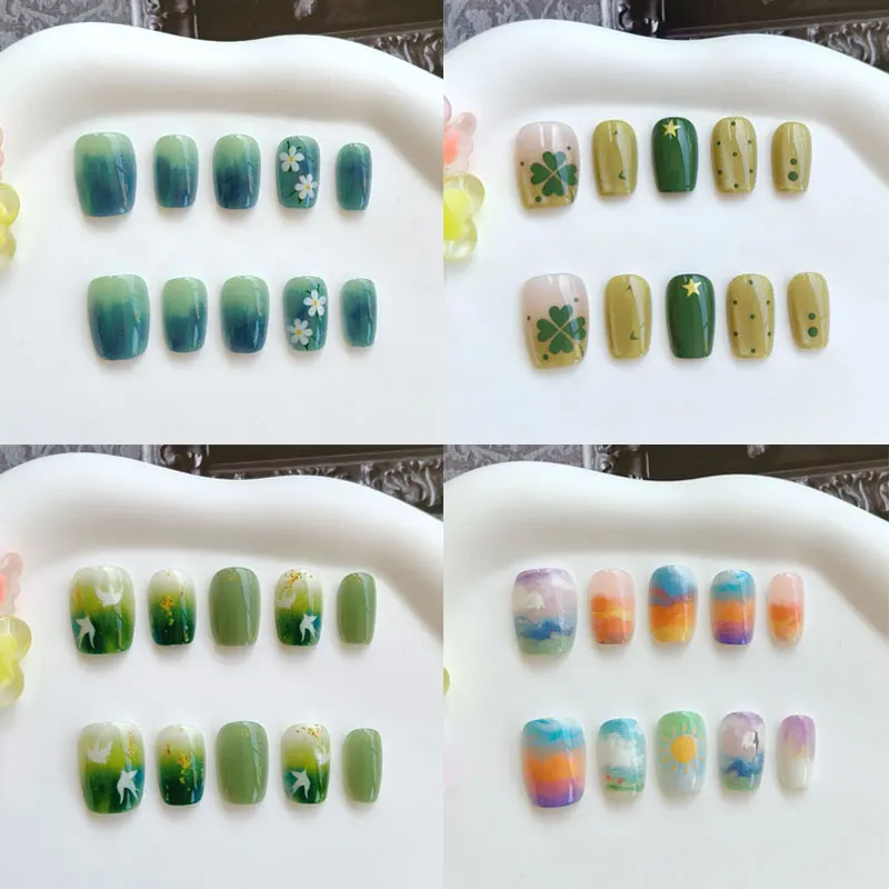 10Pcs Lake Blue Wind Chime Blue-green Gradient Fresh Flowers Press on Nails Lucky Four-Leaf Clover Gentle and Lively Fake Nails