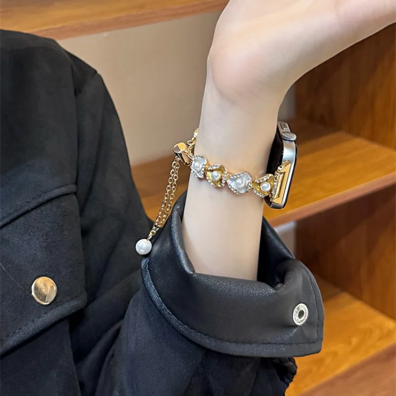 

Dropped pearl heart is suitable for fashionable watch straps of 22mm/20mm/18mm on Huawei GT5/GT5 Pro/GT4/GT2/3/4