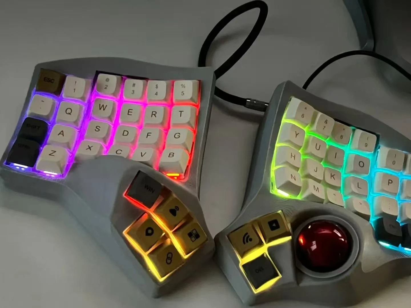 Charybdis4X6 MK2 Trackball Split Keyboard Hotswap Wired/Bluetooth Wireless Split Mechanical Keyboard Kit Curve Ergonomic QMK/ZMK