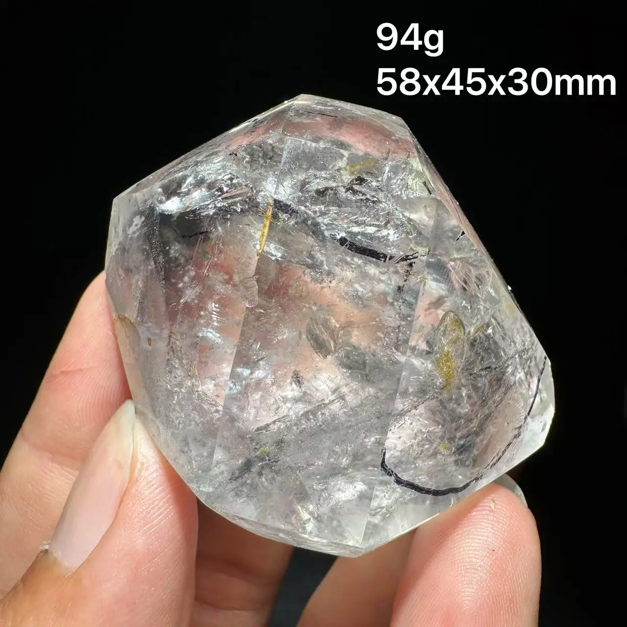 

The new 100% natural Hekimon crystal activity water black flowing sand and raw stone healing crystal comes from Yunnan