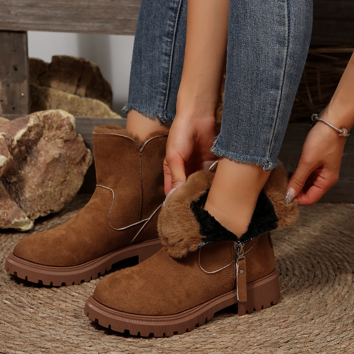 أحذية الثلوج النسائية الجديدة لعام 2025 أحذية مسطحة قصيرة غير قابلة للانزلاق أحذية نسائية شتوية دافئة مصممة على الموضة أحذية Zapatos De Mujer #4