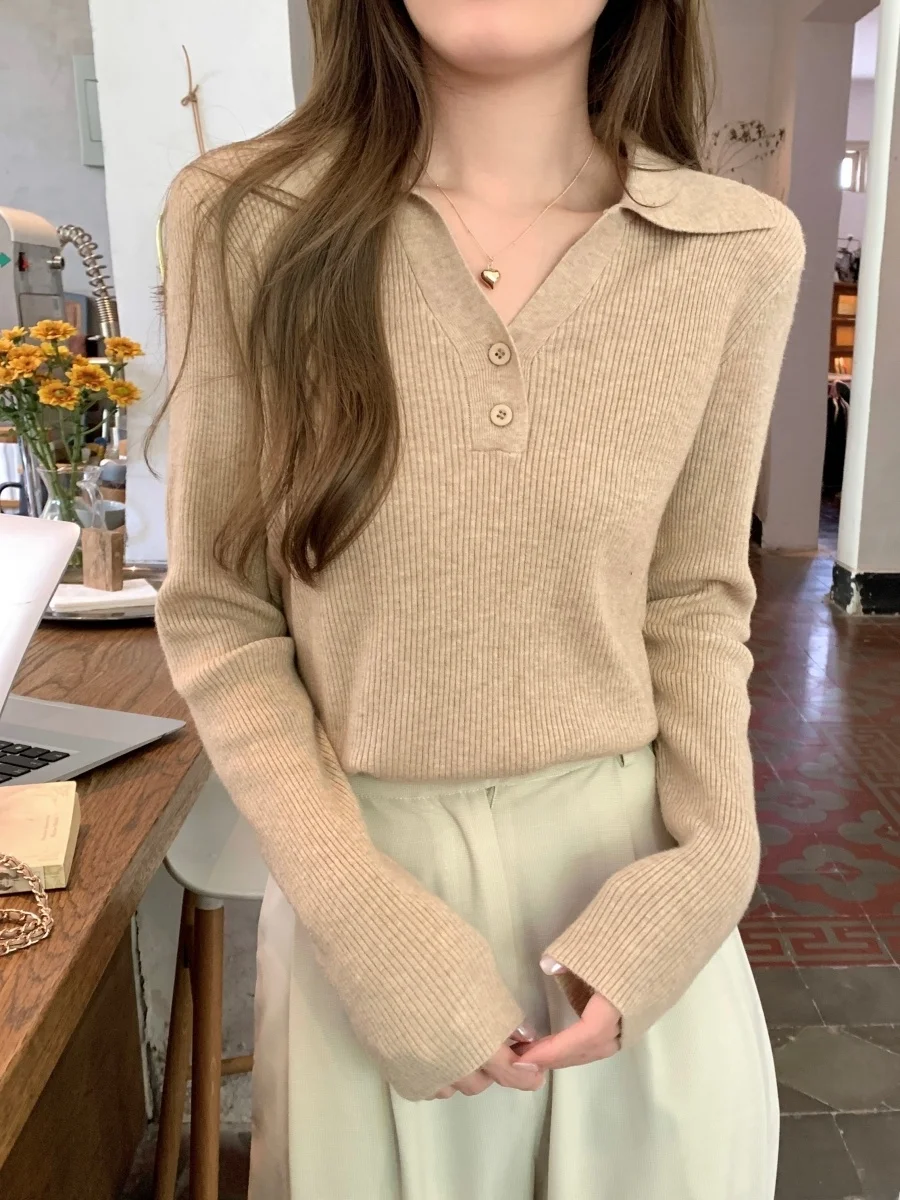 여성 니트 폴로넥 긴팔 숏 스웨터 베이스 레이어 겨울 상의 버튼 디자인 슬림핏 편안한 조끼 가을 봄