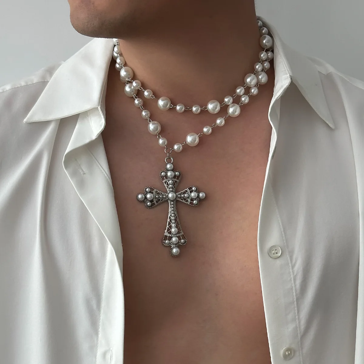 

European and American Cross Necklaces for Men and Women, High-end Hip-hop Fashion Sun Pendants, Crystal Clavicle Chain Jewelry