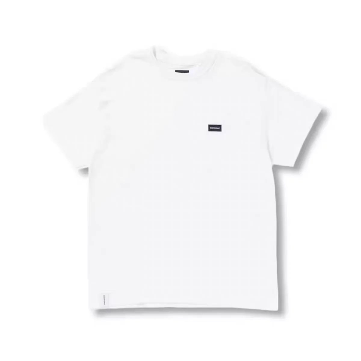 Japanese Style Simple and Loose DESCENDANTDCDT Classic Short Sleeved Tees Whale Print Round Neck T-Shirts 24SS