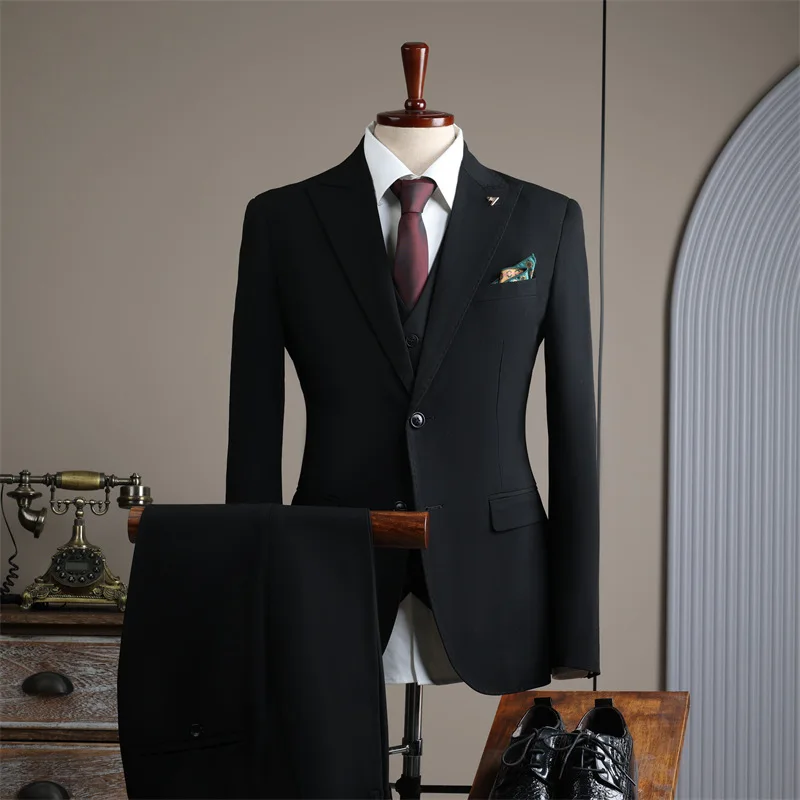 (28) Customized 2024 Suit Men's Fashionable Three-piece Wedding Groomsmen Professional Suit