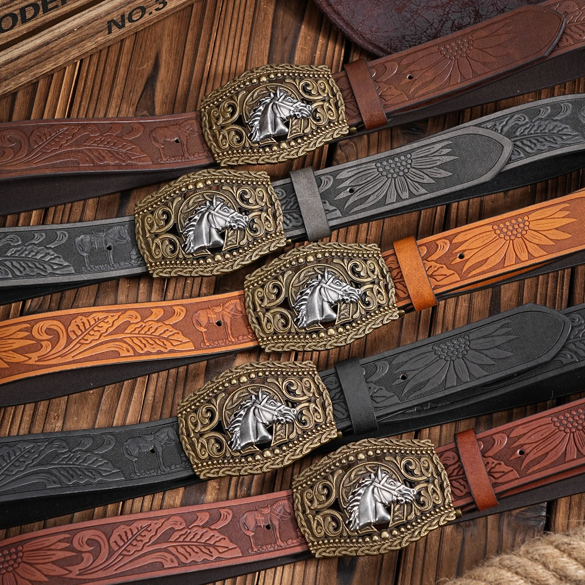 Ein lässiger, individueller und Retro-Gürtel, Kleidungsaccessoire im Western-Stil, Metallschnalle, PU-Gürtel, geeignet für Männer und Frauen. – Detail 1