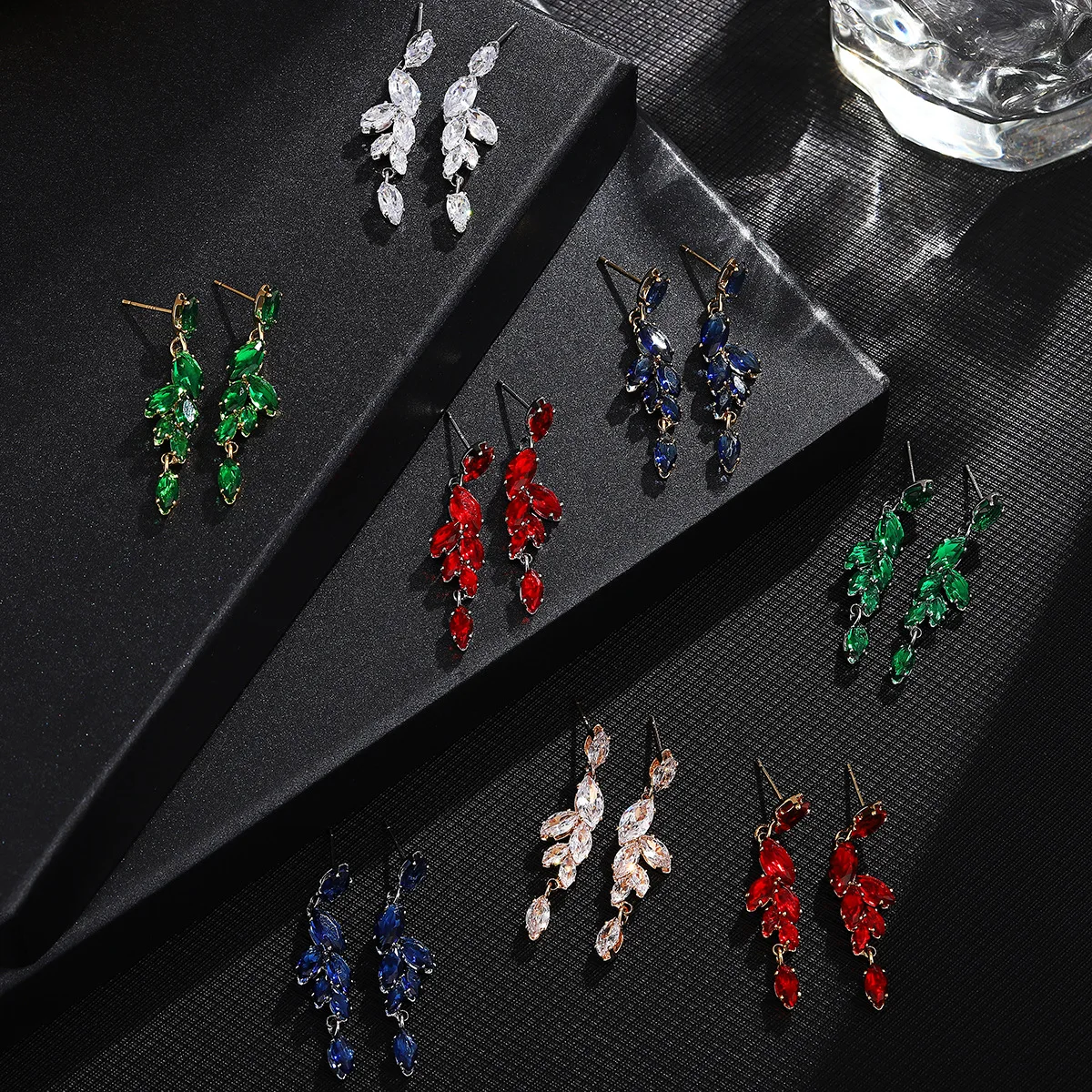 Luxury zircon earrings super flash wedding bridal dinner dress new year stud earrings simple atmosphere earrings wholesale