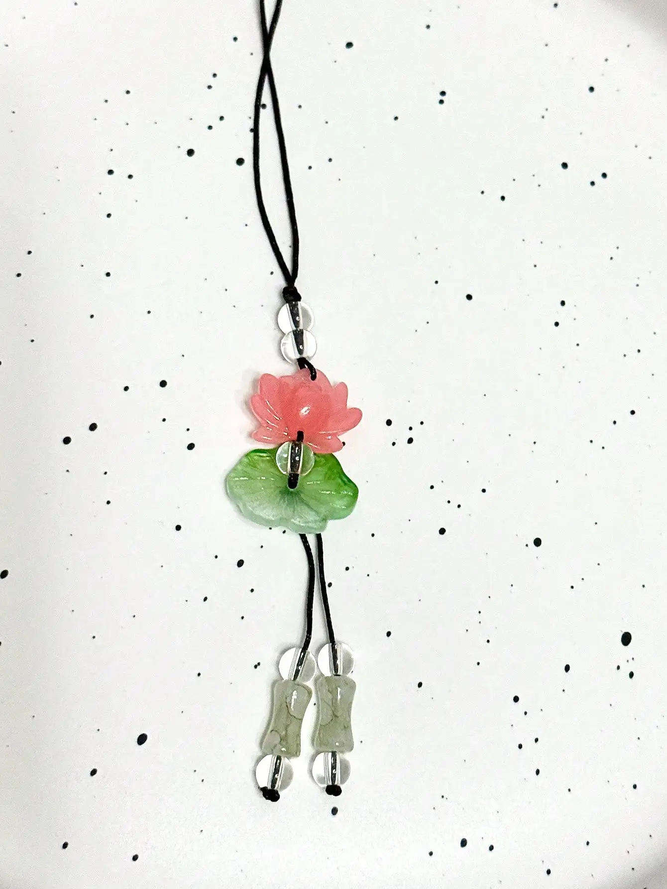 

1pc Good Luck Lotus Flower Design Bamboo Pendant Phone Charm, Handmade Woven Lotus Flower Phone Strap, Suitable For Women Daily Use Compatible With Android And Most Smartphone,Gifts For Mother, Family, Friends, Birthday, Holiday Phone Chain