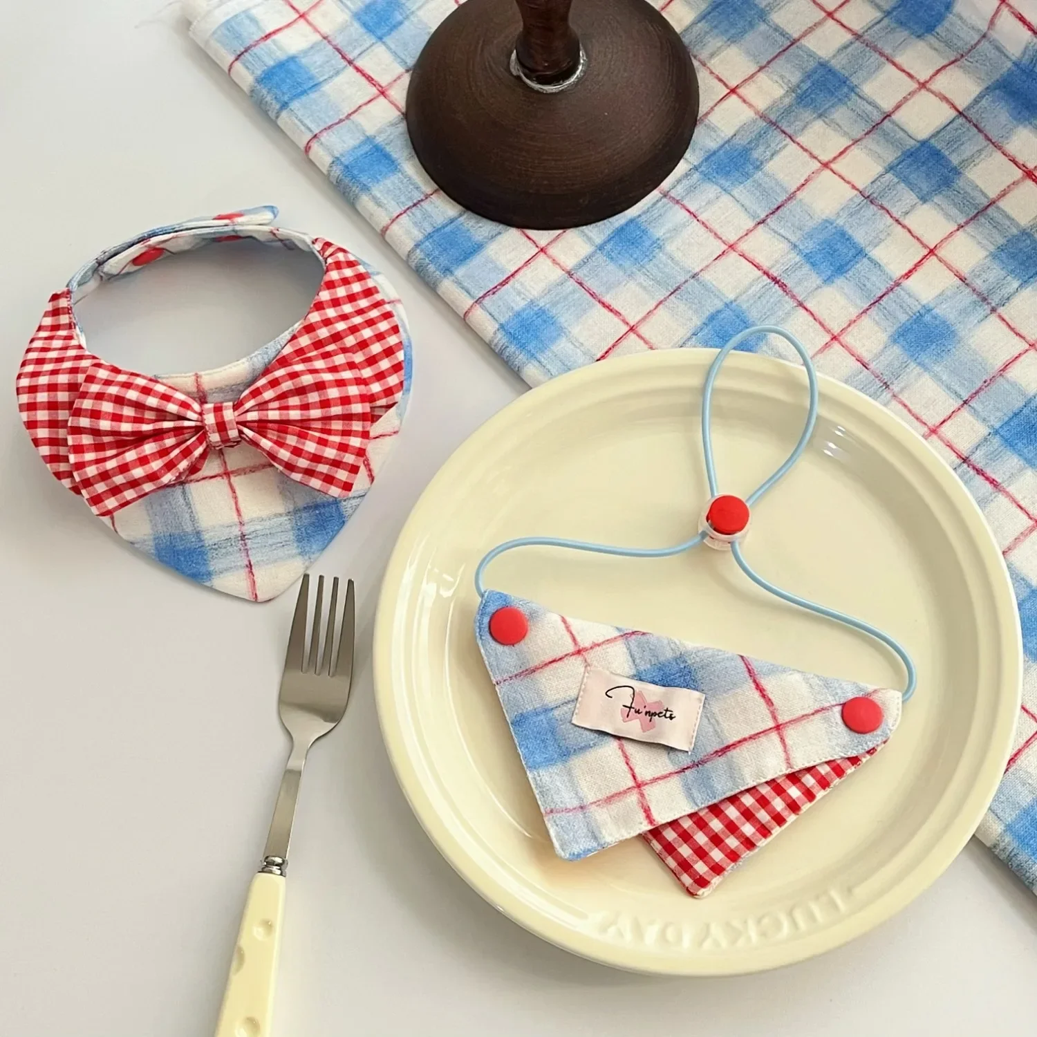 Blue Checkered Pet Triangle Scarf Cute Dogs Bow Bib Cat Dogs Bib Shawl Pet Drool Towel Teddy Scarfs Dog Accessories Dog Bow Tie
