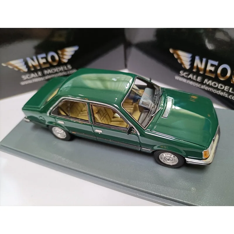 

Neo 1:43 Scale OPEL 1976 Resin Car Model Collection Ornaments