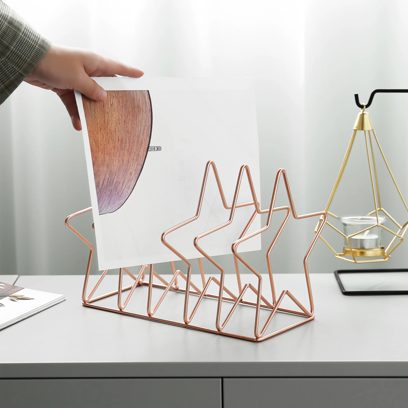 

Metal Five-pointed Star Ornament Desktop Book Holding Rack Storage Golden Bookshelf Ornaments Iron Office