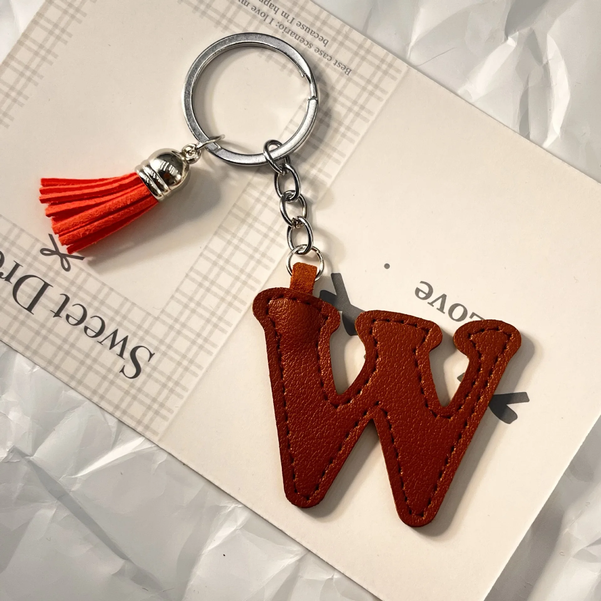 PU-Leder A bis Z Alphabet Mode-Schlüsselanhänger 26 Initialen Buchstaben Schlüsselring Bonbonfarben Quasten Anhänger Auto-Schlüsselanhänger Geschenk – Detail 5