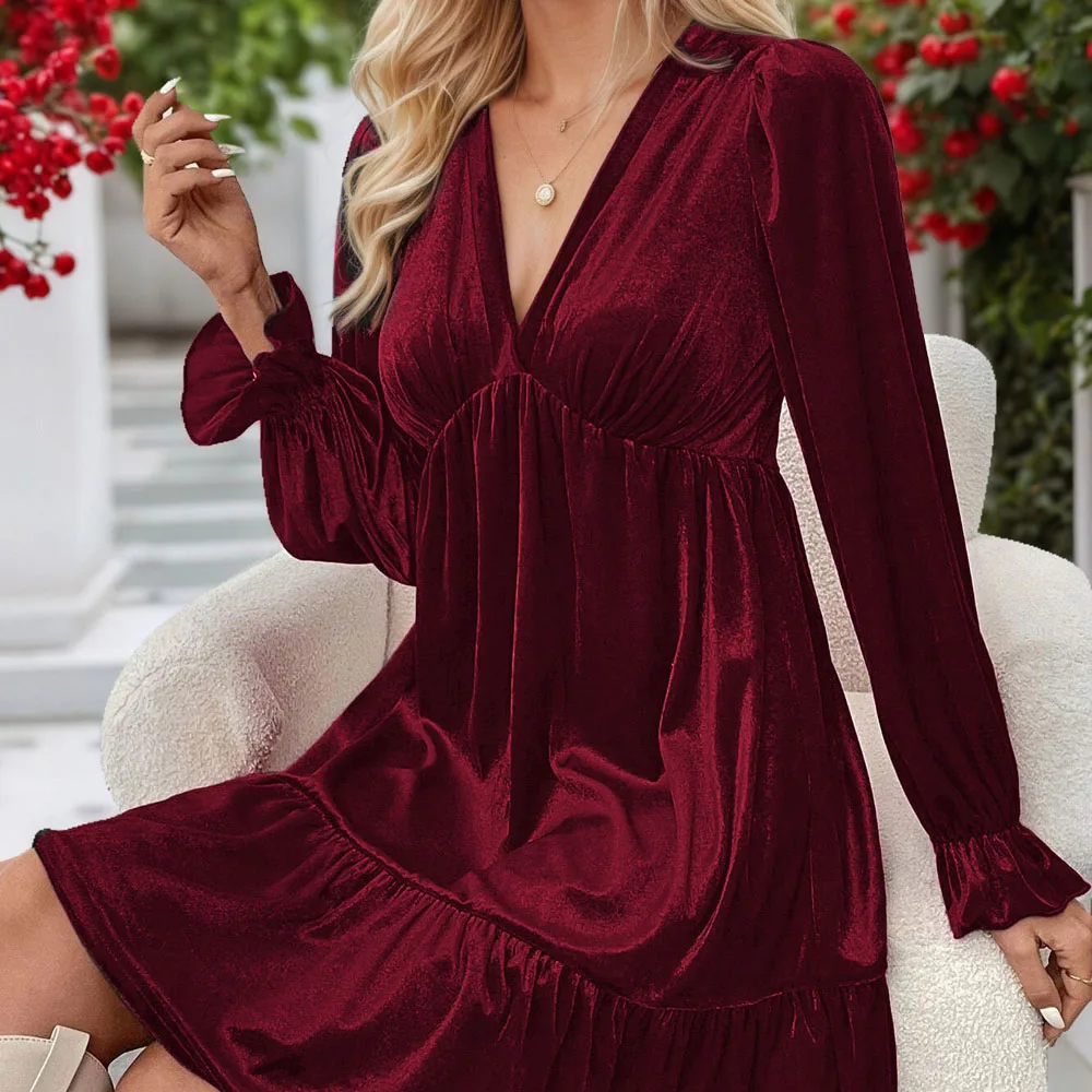 Robe de soirée élégante bordeaux, col en V profond, manches longues, robe de soirée formelle, couleur sophistiquée, Silhouette féminine, Banquet, mariage