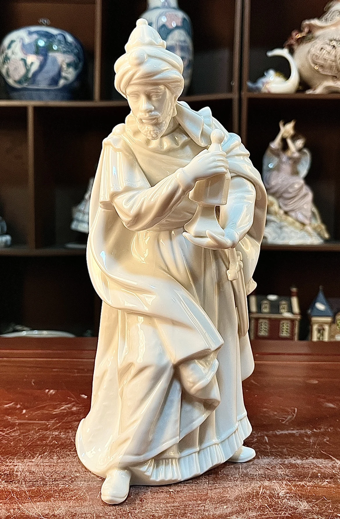 

Art Collection Owell Painted Ceramic Western Figures Sculpture Porcelain Catholic Figurine Ornament Home Decorations Church Gift