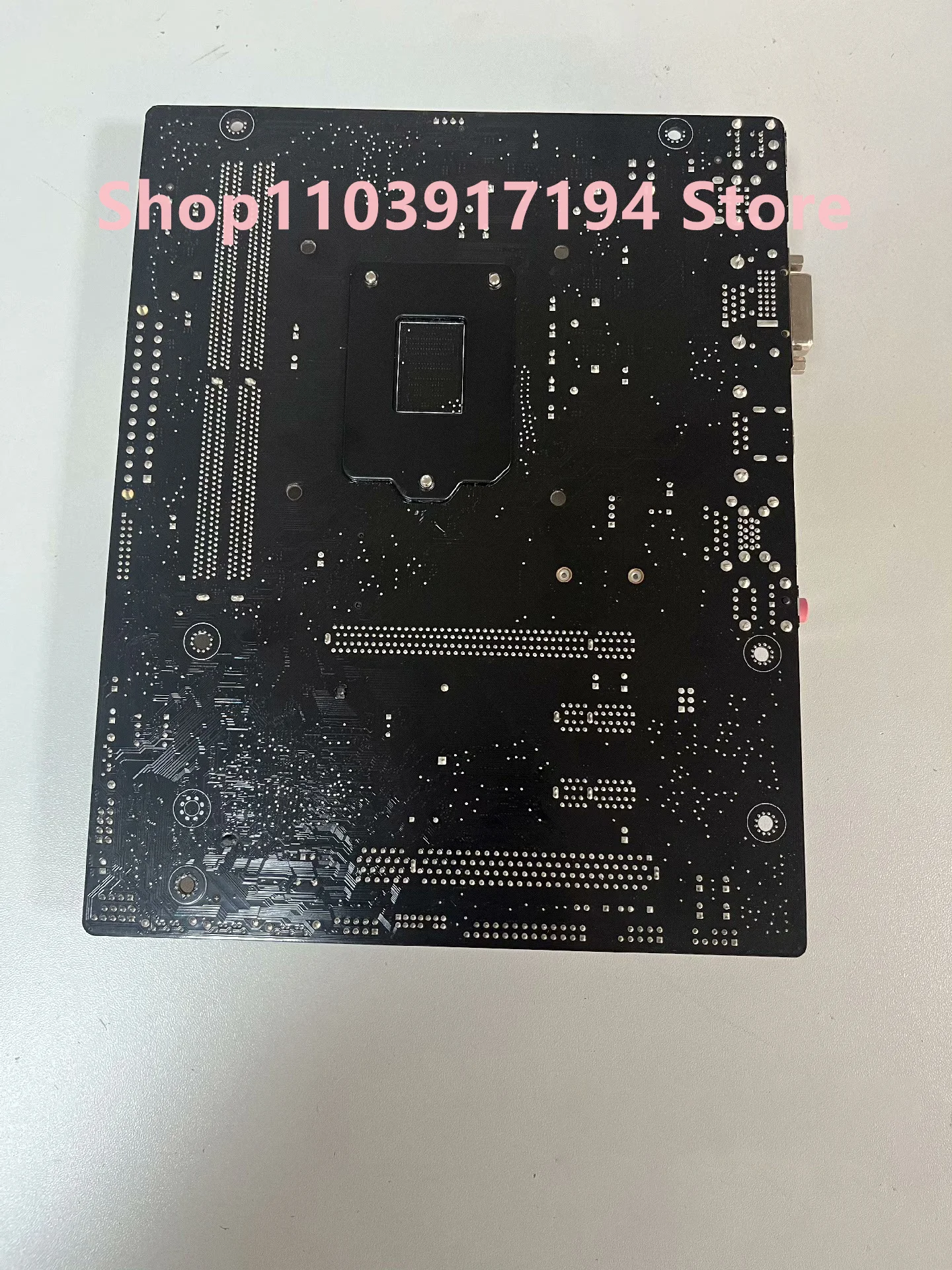 اللوحة الأم D540MA-C الرئيسية BD