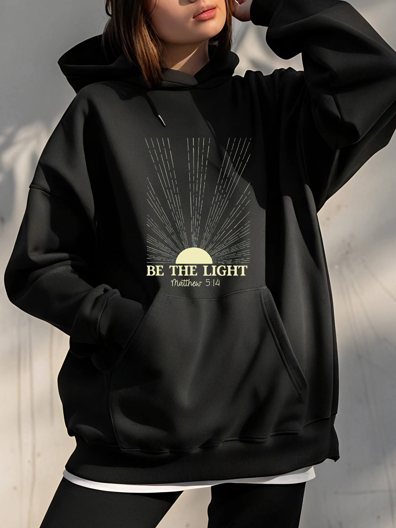 

Христианская толстовка с капюшоном Be The Light Bible Verse Matthew 5 14, повседневная толстовка унисекс с принтом солнечных лучей для женщин и мужчин, уличная одежда