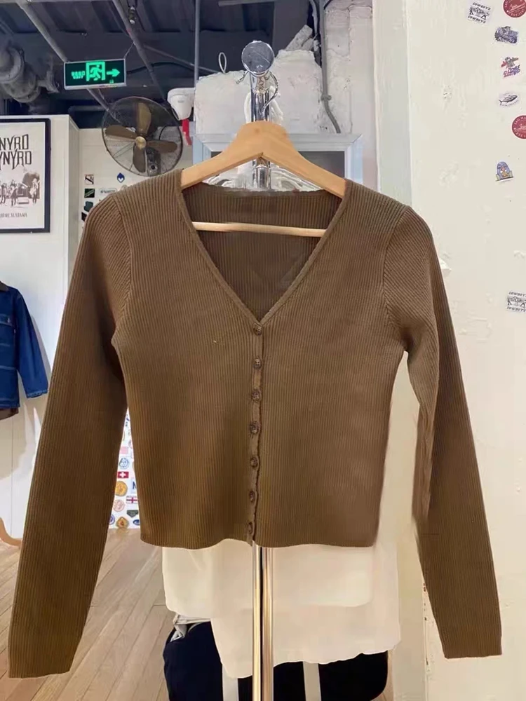 Vintage Women Brown V-Neck Knit Cardigan 2023 Autumn Casual Ladies Single Breasted Sweaters Female Chic Solid Colour Tops