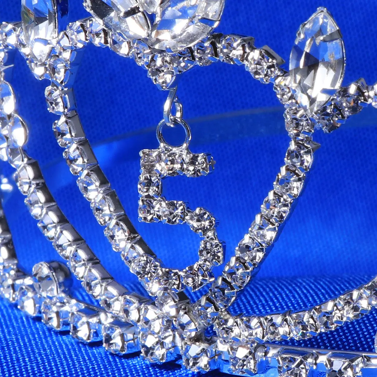 

1Pcs Premium Rhinestone 's Crown Birthday Tiara Silver Plated Prong Set Sparkle Headpiece for 5 Years Old Up Fun