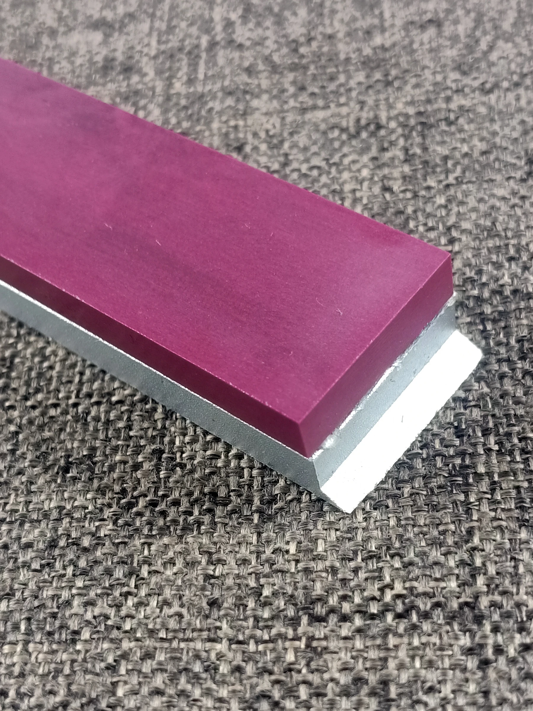 Knife Sharpening stone Red Ruby Ceramic whetstone 3000grit 20mm Apex Ruixin pro rx008 aluminum base