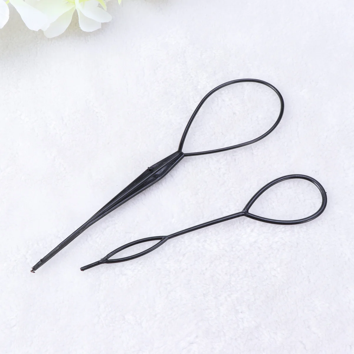 

4Pcs Hair Styling Kit Bun and Ponytail Maker for Long-Lasting Classic Chignon Anytime Bun Hair Clip Braid Ponytail Maker