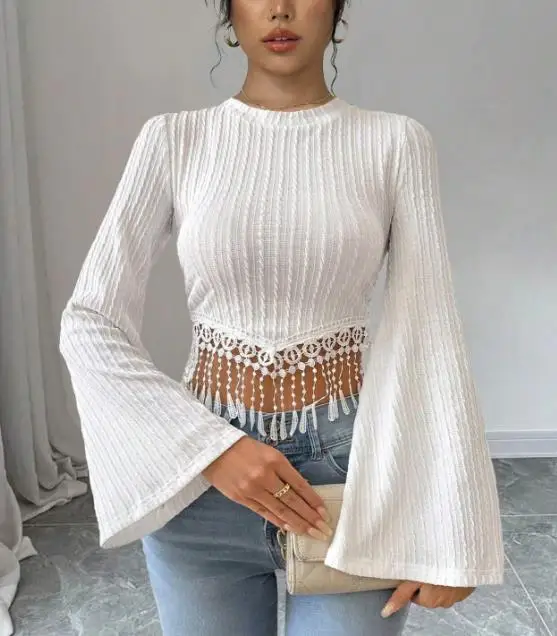 여성용 티셔츠, 패셔너블하고 새로운 우아한 자카드 홀로우 태슬 장식 트럼펫 소매 슬림핏 크롭탑, 파티에 적합