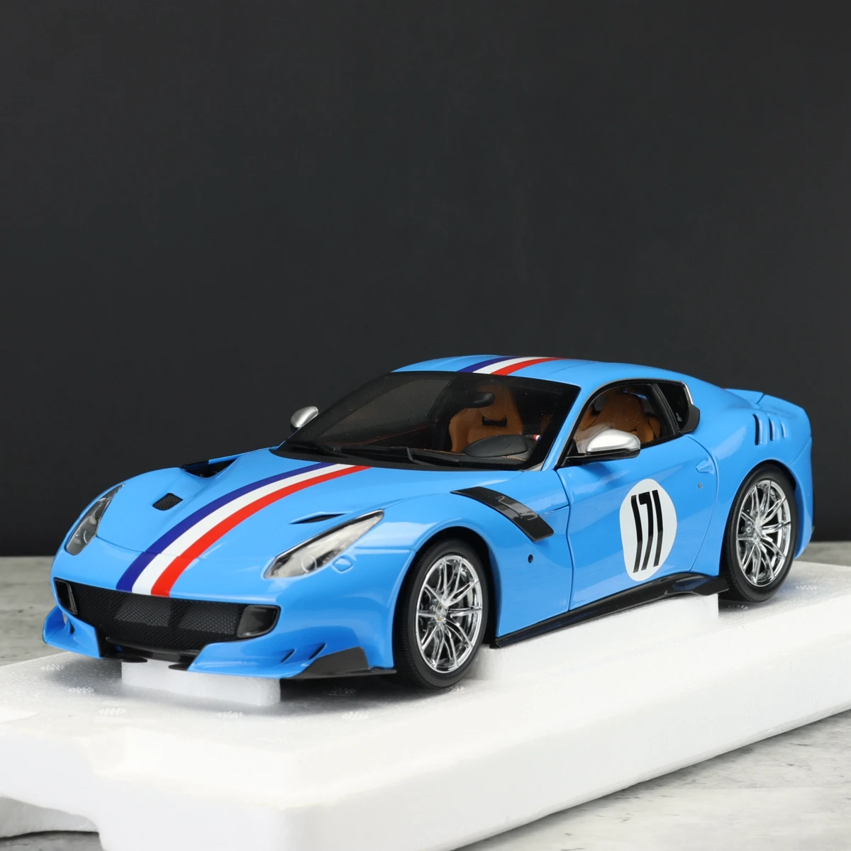 BBR 1:18 F12 TDF #171 Simulation Limited Edition All Open Alloy Metal Static Car Model Toy Gift