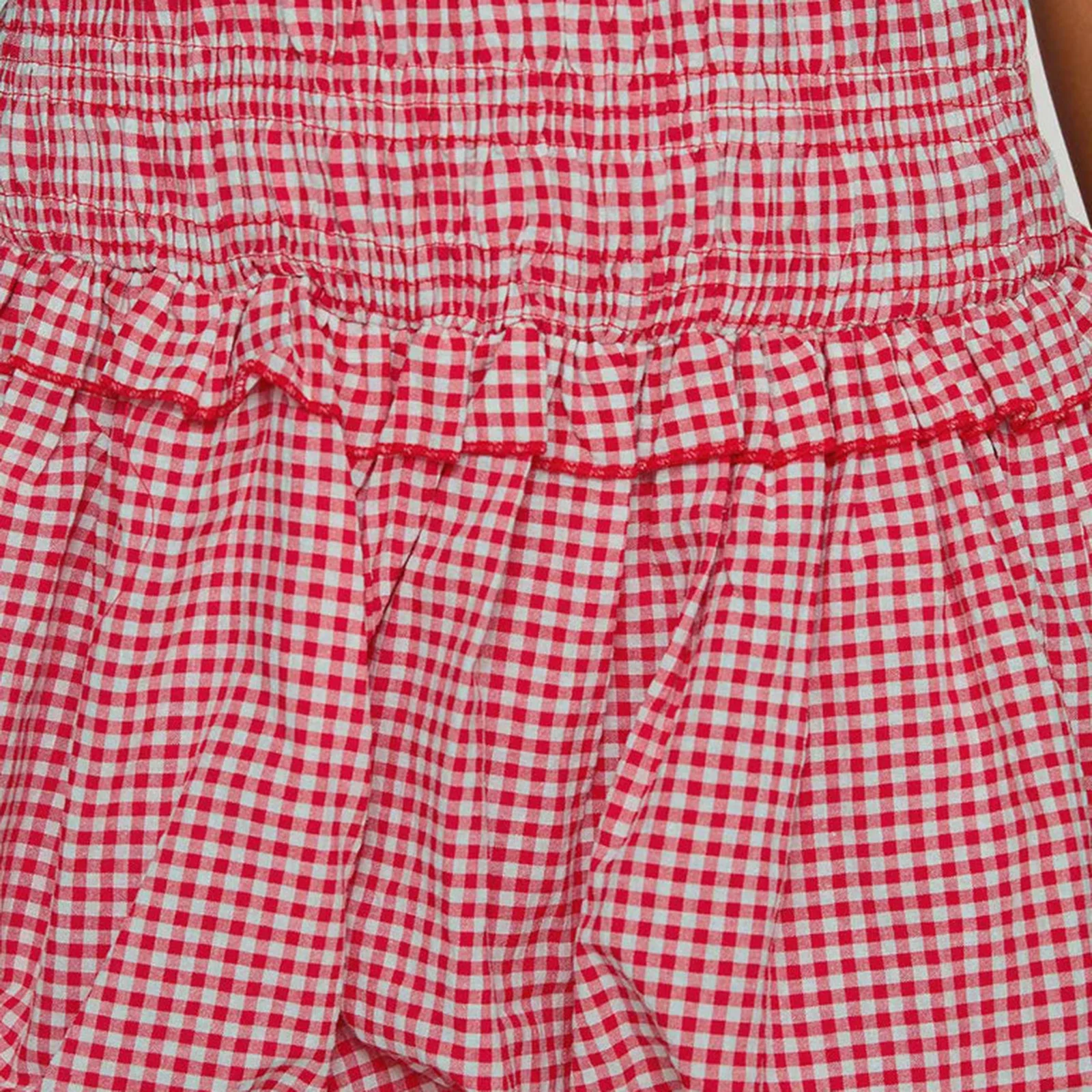 ผู้หญิงแขนกุด Shirred ชุดมินิลําลอง Bubble Hem ลายสก๊อตพิมพ์ Smocked ชุดมินิปาร์ตี้สําหรับ Beach Club Streetwear