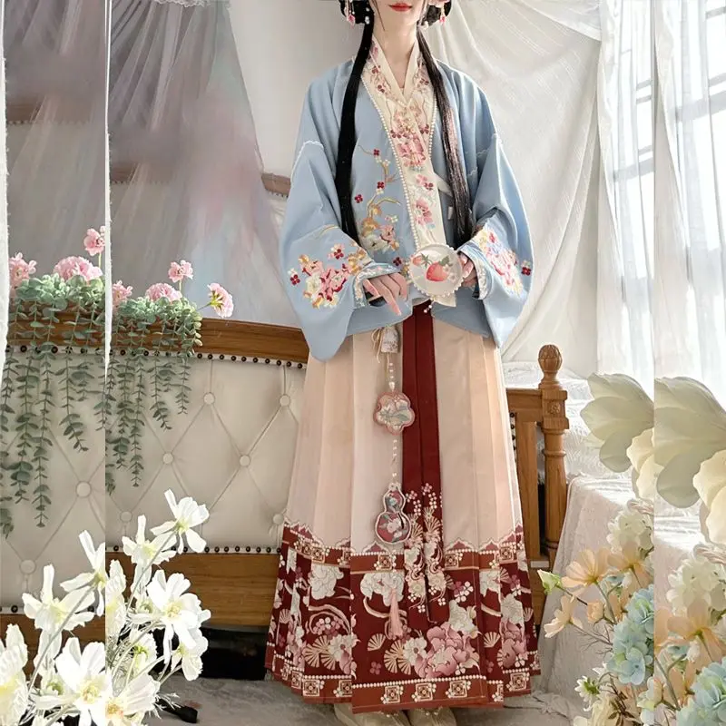 Elegant Pink Hanfu Clothing Ancient Chinese Traditional Ladies Delicately Embroidered Ming Thin Everyday Vintage Horse-Face Gown