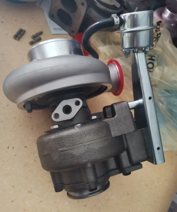 Piezas del excavador del turbocompresor 6745-81-8230 de TLF PC300-8 PC350-8