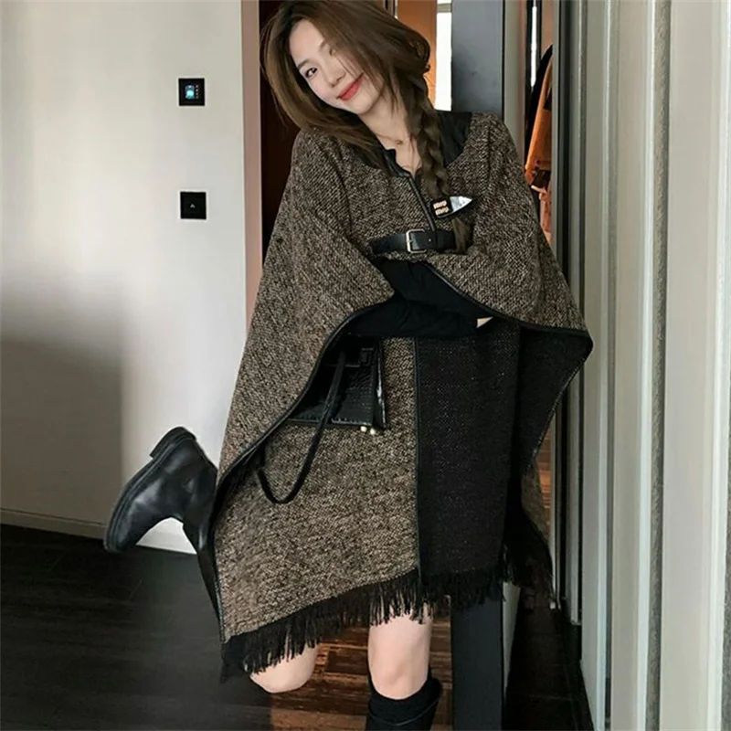 

2024 New Spring Autumn Lazy atmosphere coffee colored Cloak Shawl Coats For Women's Clothing Two ways to wear Cape Shawl Scarf