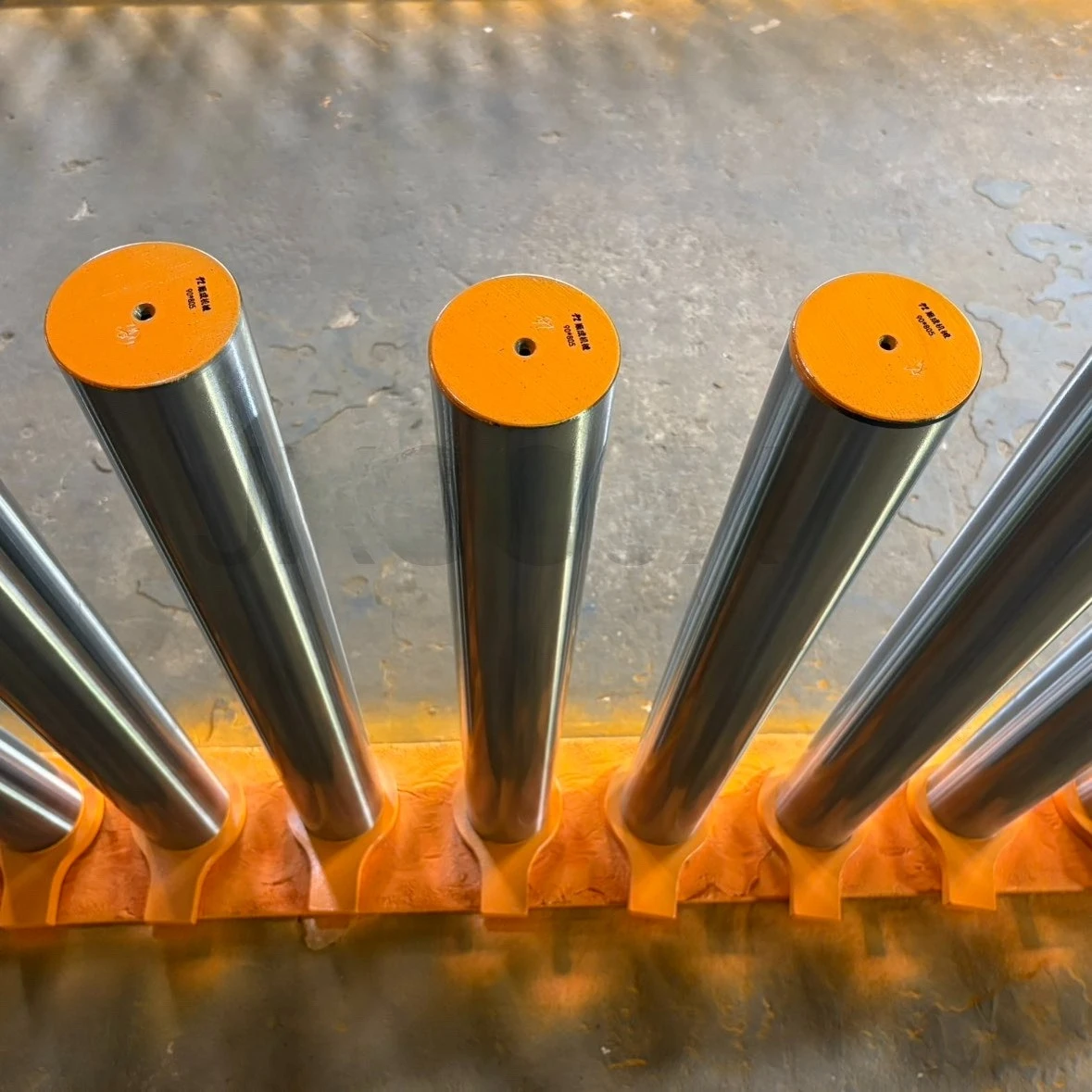 

Factory direct sales of high-quality excavator axle pins and connecting rod assemblies are suitable for
