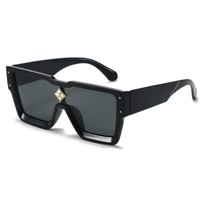 

Luxury Diamond Square Fashion Sunglasses For Men And Women Glamour Designer Brand Sun Glasses Classic Unisex UV400 Shades