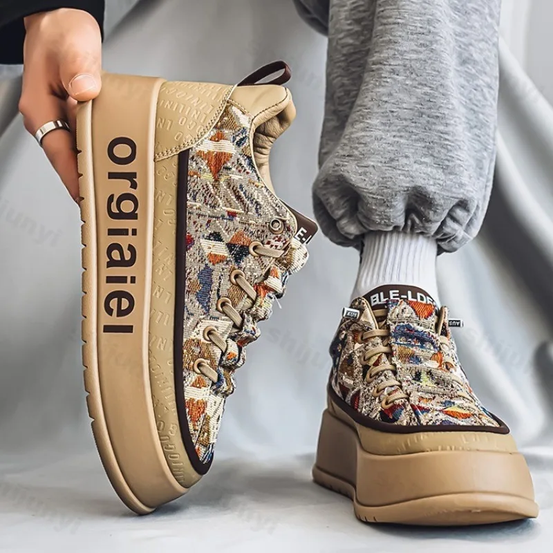 

2025 Autumn Fashion Trend Floral Cloth Casual Thick Soled Shoes for Men Low Top Breathable Comfortable Non Slip Chunky sneakers