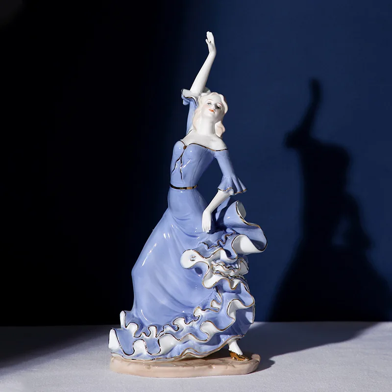 European ceramics Western figure ornaments living room wine cabinet bedroom decorations home ornaments