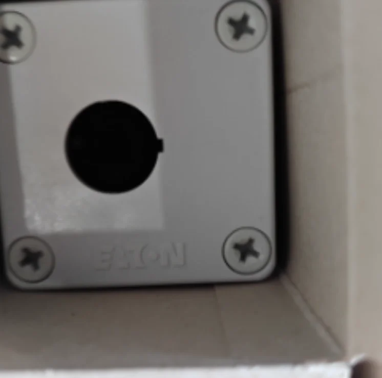 

3 шт. новый оригинальный EATON A22-I4M A22-I5M A22-I1M A22-IGE1M A22-I2M A22-I3M