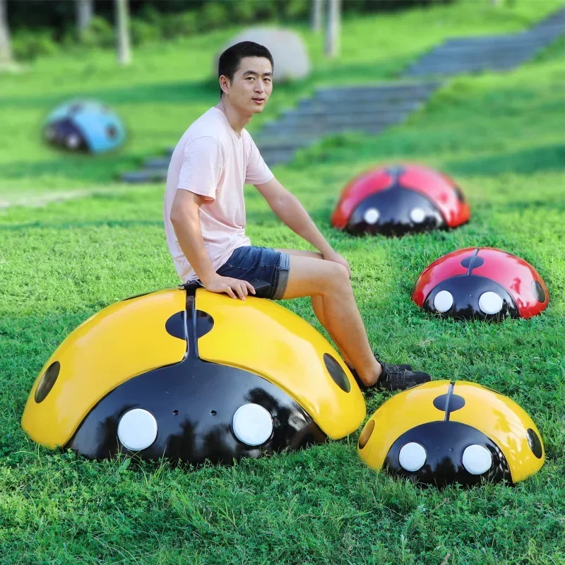 

Outdoor Garden Playground FRP Simulation Ornaments Beetle Sculpture Park Lawn Decorations