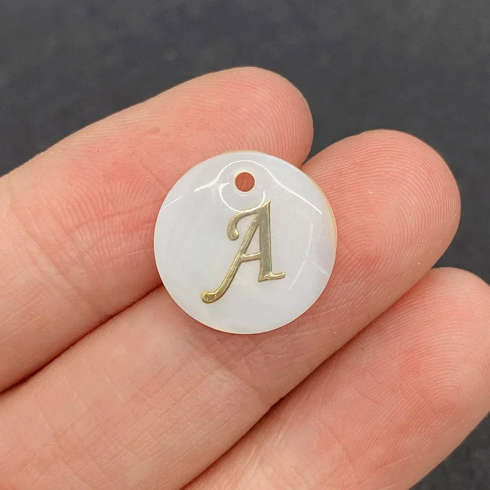 Natural Mother Of Pearl Shell Disc Bead Letter Charms Alphabet Pendant For Jewelry Making DIY Necklace Earrings Accessories