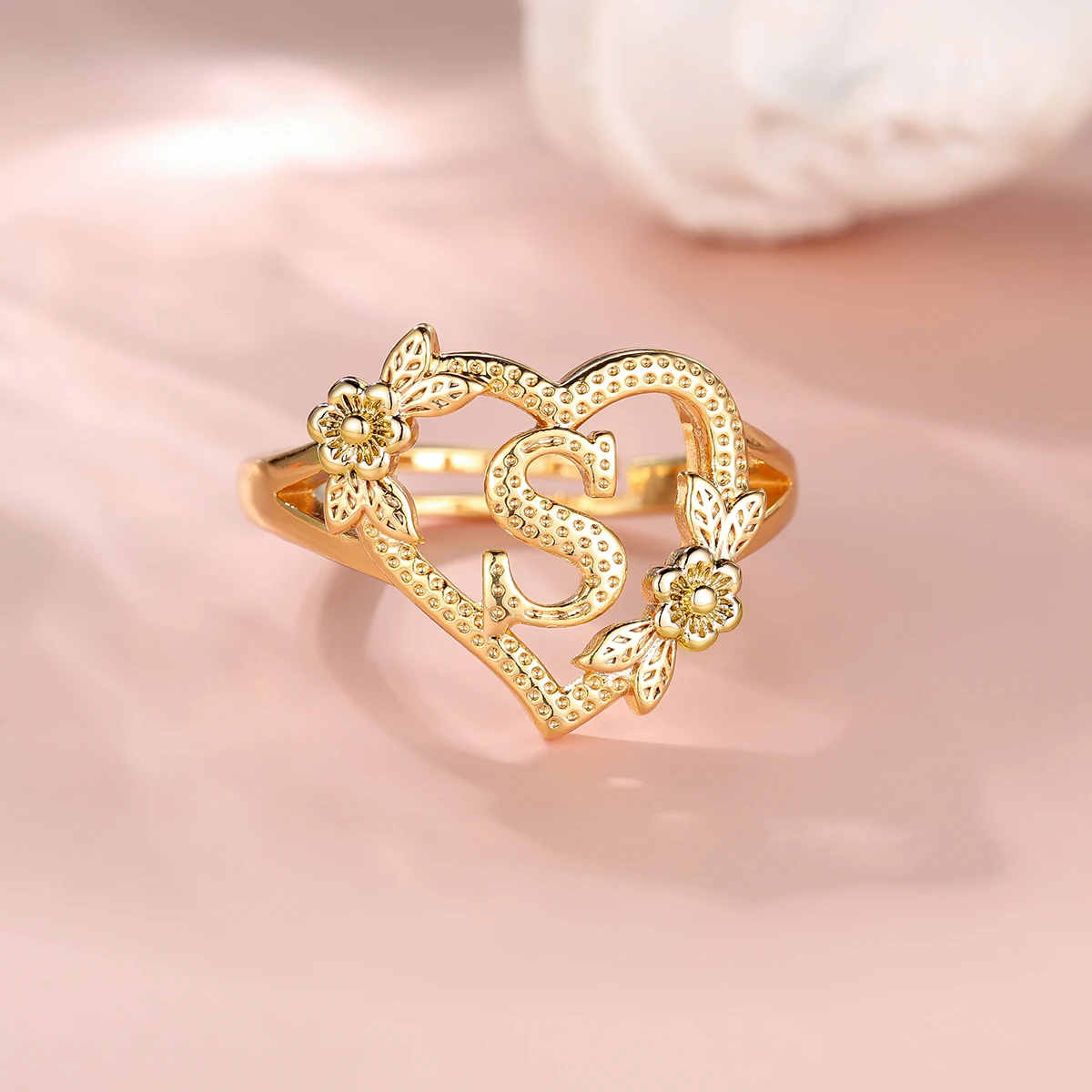 Cute Flower 26 Letter A-Z Wedding Rings Promise Open Gold Color Adjustable Engagement Jewelry For Women