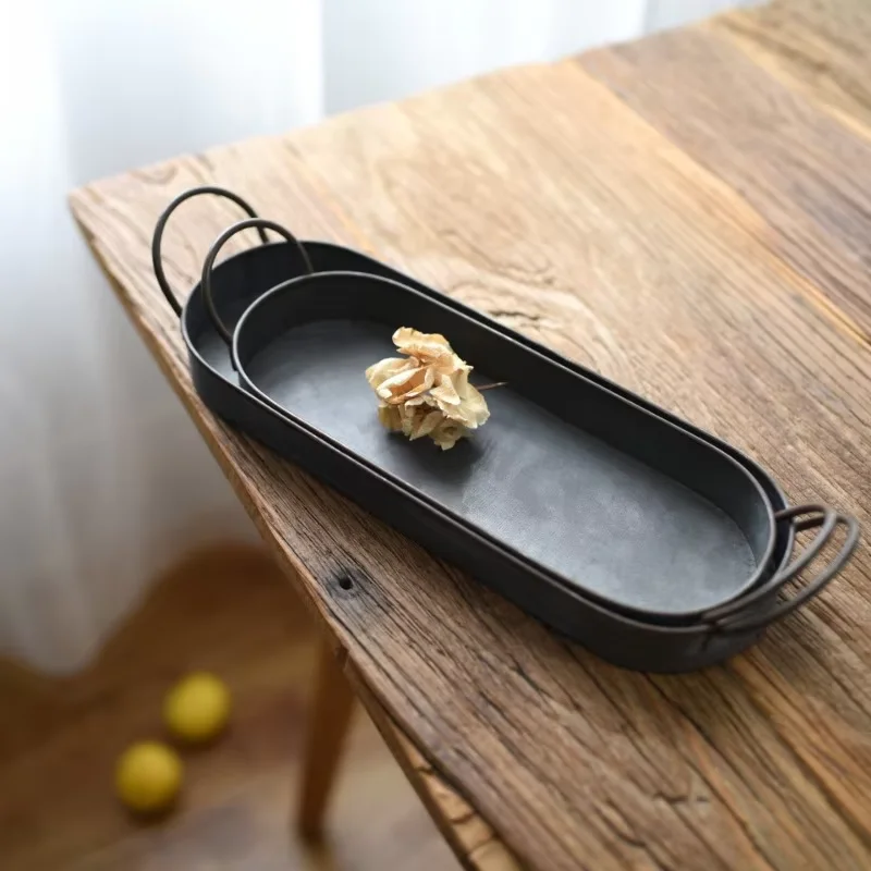 

Vintage Metal Storage Tray Retro Dessert Fruit Cake Bread Plate with Handle Home Kitchen Food Organizer Desktop Sundries Tray