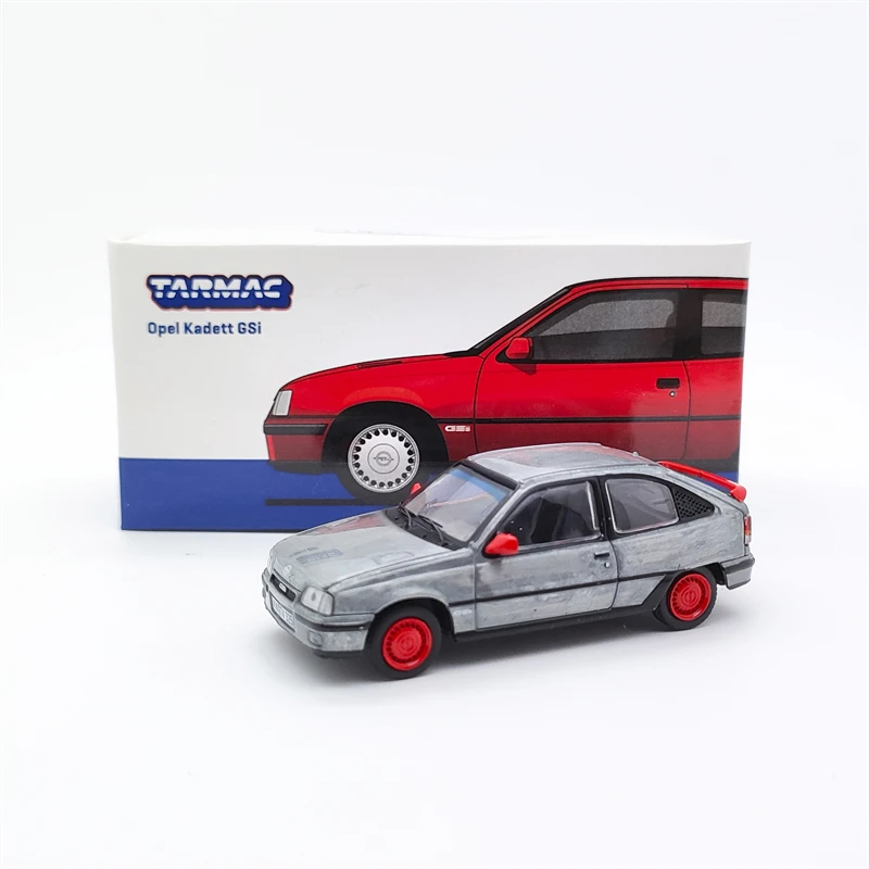 Chase Tarmac Works 1:64 Opel Kadett GSi Red