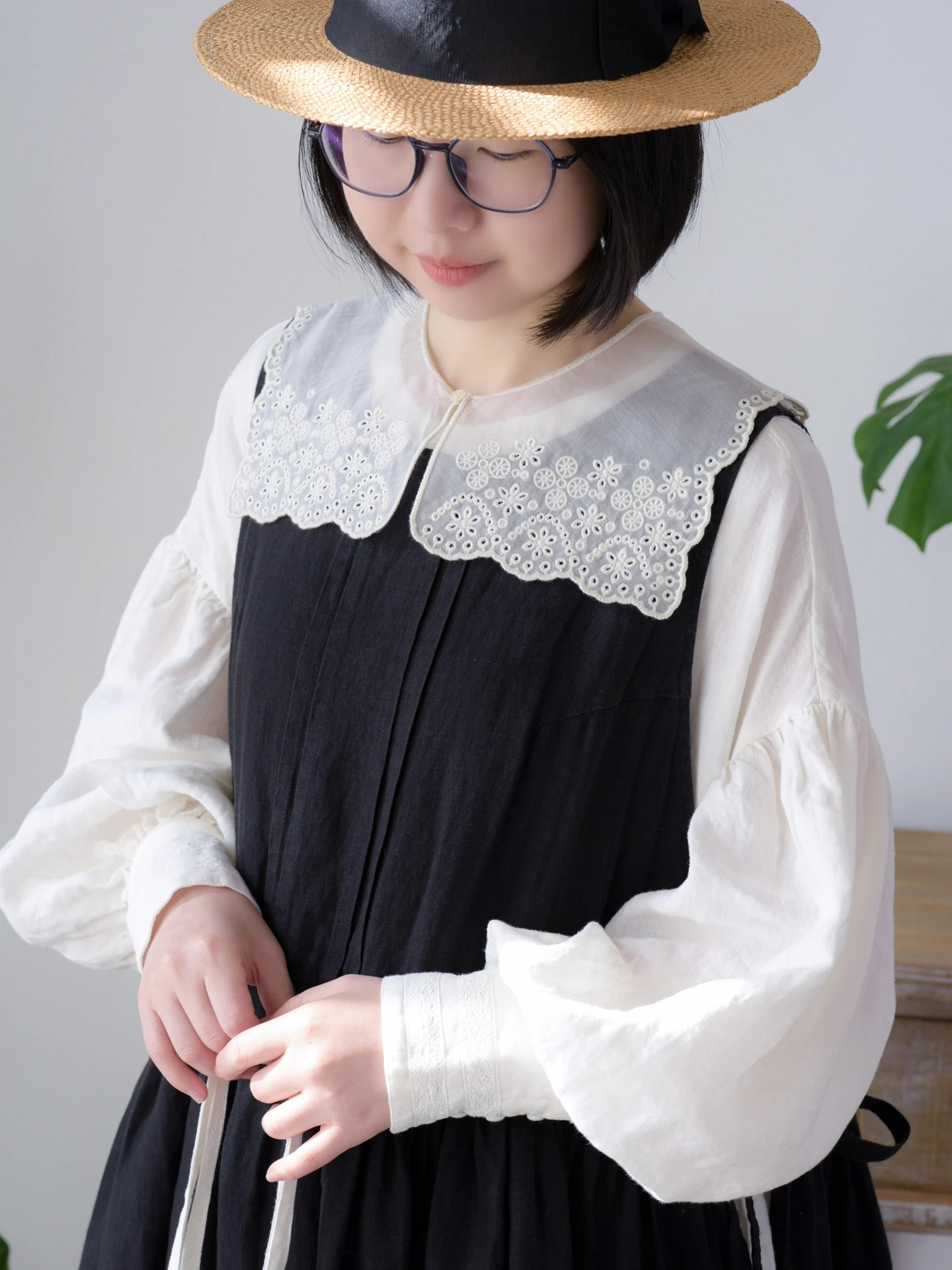 sweet-embroidered-silk-cotton-hollow-out-collar-fake-irt-casual-sle-spring-summer-2026-faion-accory-for-women