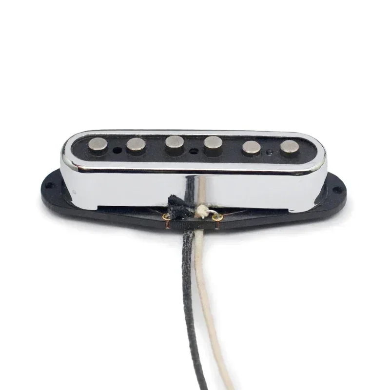 

Звукосниматель для электрогитары Alnico 2 ST-типа с разноуровневой конфигурацией, открытой латунной крышкой, фибровой обмоткой, в винтажном стиле, хромированный.