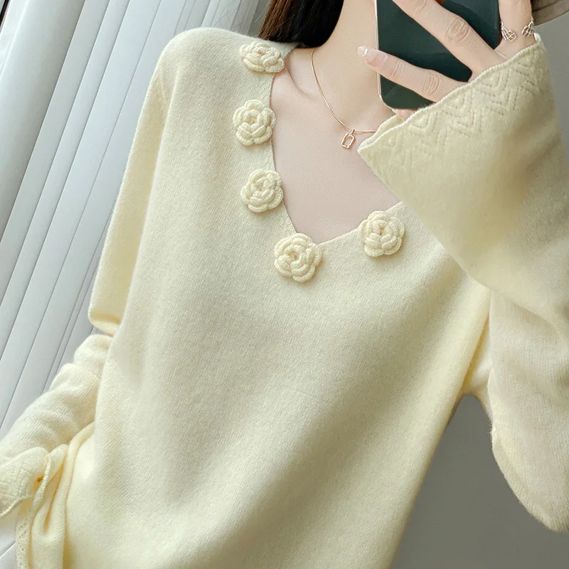 

Autumn/Winter Women's 100% Merino Pure Wool Sweater Casual V-neck Hoodie Embroidered Trumpet Sleeves Knitted Tops Loose Jumper