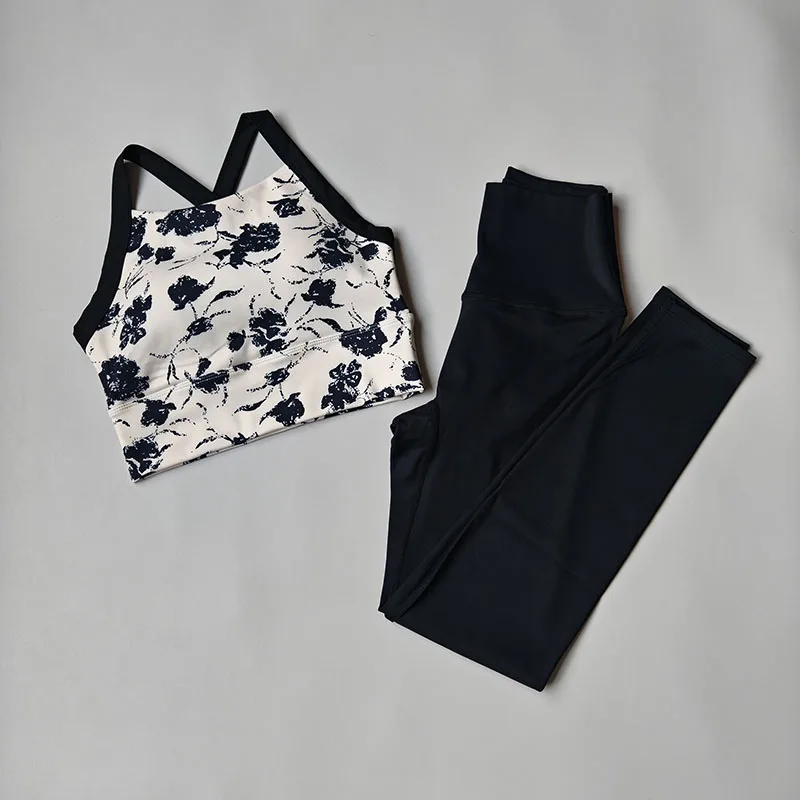 2-teiliger Yoga-Anzug Trainingsanzug Sport-BH Hochtaillierte Leggings Shorts Outfit Fitness-Set Sportbekleidung Push-Up Sportanzug – Detail 5