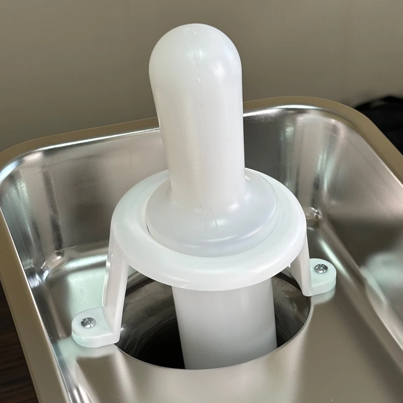 Profesjonalna maszynka do mielenia mięsa 1.5HP 220V do wołowiny, wieprzowiny, kurczaka, miękkich kości, elektryczna 220V RY-22S Farm Industries